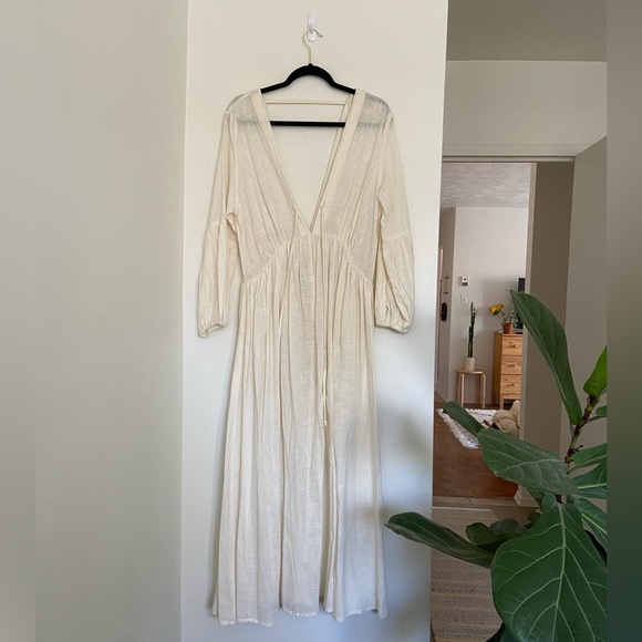 SOLD A Perfect Nomad White Maxi Backless Dress Summer Vacation Boho Bridal - Picture 9 of 10